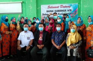 Perkuat Sinergi Wujudkan Program Unggulan Daerah, Gubernur Dialog dengan PKK Se Kecamatan Badas