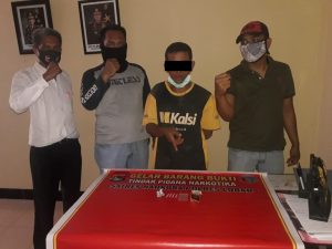 Tim Opsnal Sat Resnarkoba Polres Lobar Ungkap Kasus Narkoba di Desa Taman Baru Sekotong