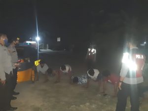 Asyik Konsumsi Miras, Sekelompok Remaja Diamankan Unit Patroli Sabhara Polres Sumbawa