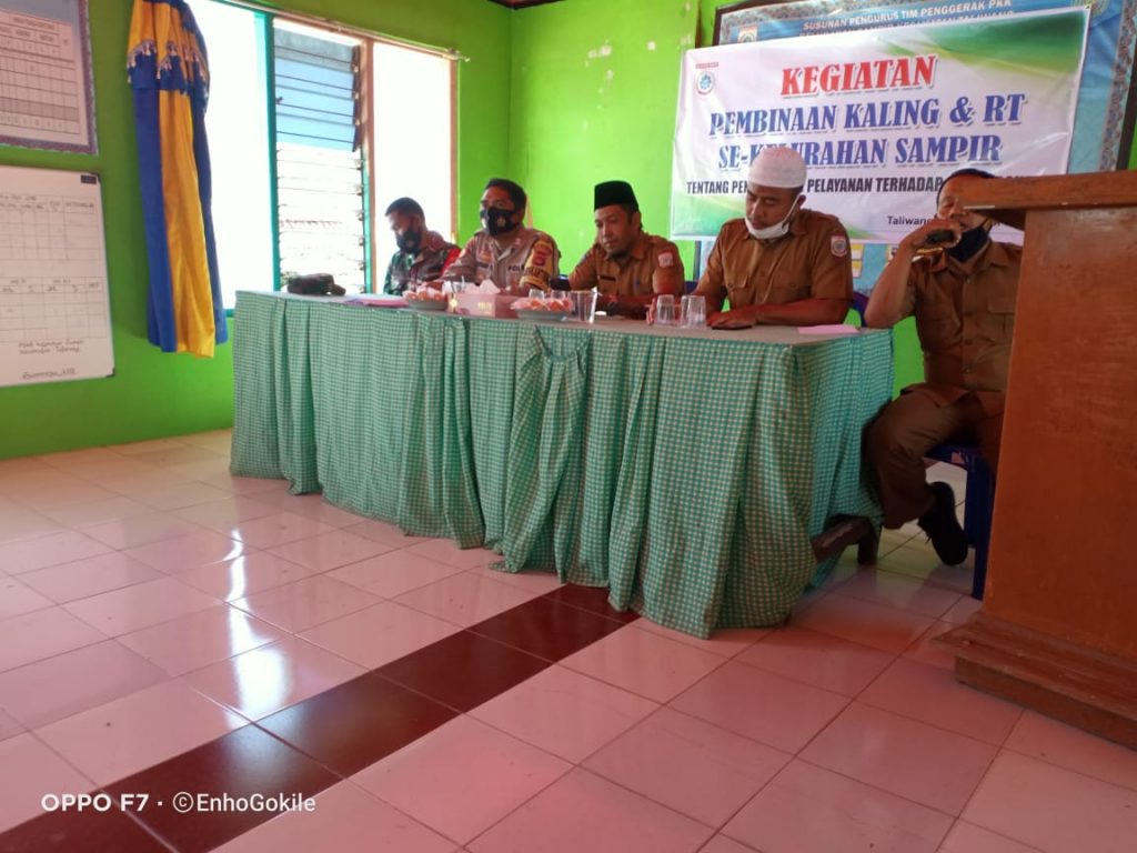 Bhabinkamtibmas Kelurahan Sampir Bina Kaling dan Ketua RT Dalam Pelayanan Masyarakat