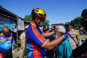 Korem 162/WB Gelar Gowes Silaturrahmi Dikolaborasi Dengan Baksos Dan Edukasi Protokol Kesehatan Covid-19