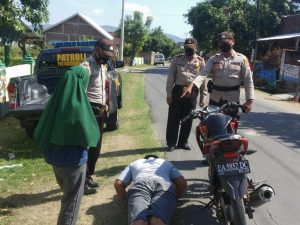 Puluhan Warga Diberikan Sanksi Dalam Operasi Yustisi Polsek Moyo Hilir Polres Sumbawa