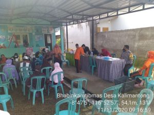 Beri Rasa Aman Kepada Warga, bhabinkamtibmas Kalimantong Pantau Posyandu Lansia,