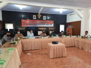 Gelar Rapat Evaluasi Pemilu, Kapolres Sumbawa Ingatkan Paslon Tentang ‘Penerapan Protokol Kesehatan’