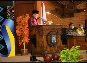 Gubernur Beri Jawaban atas Pertanyaan Fraksi DPRD NTB tentang RAPBD NTB 2021