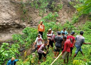Niat Mencari Kayu Bonsai, Bocah 10 Tahun Tewas Jatuh Dari Tebing