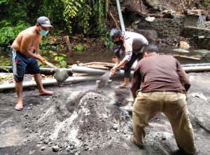 Jamin Ketersediaan Air Bersih, Bhabinkantibmas Calabai Terapkan Hal ini