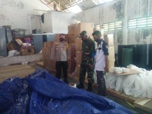 Wujudkan Pilkada Berjalan Lancar Kapolres KSB Cek Kesiapan Logistik di KPU Sumbawa Barat.