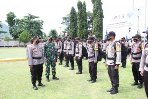 Apel Gabungan Pergeseran Pasukan TNI-Polri Dalam Rangka Pam Pilkada serentak 2020 Di Wilayah Sumbawa Barat