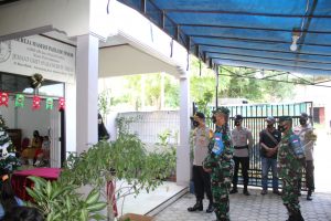 Kapolres dan Dandim Sumbawa Barat Pantau Langsung Pengamanan di Sejumlah Gereja
