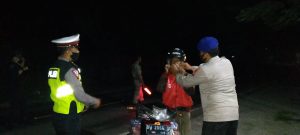 Petugas Gabungan Pos Pengamanan Batu Gong Gelar Razia Sajam, Kelengkapan Bermotor Hingga Prokes