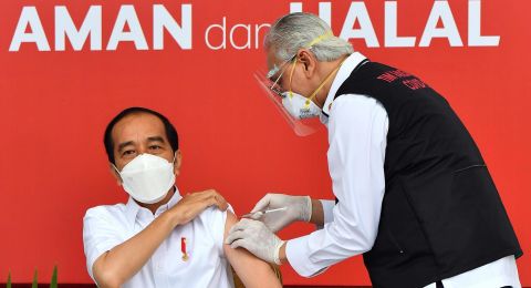 Dokter dari Cirebon Sebut Vaksinasi Presiden Gagal dan Harus Diulang, Ini Tanggapan IDI