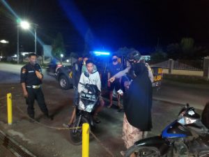 Cegah Covid-19 dan Kejahatan Polsek Alas Patroli Blue Light Wilayah