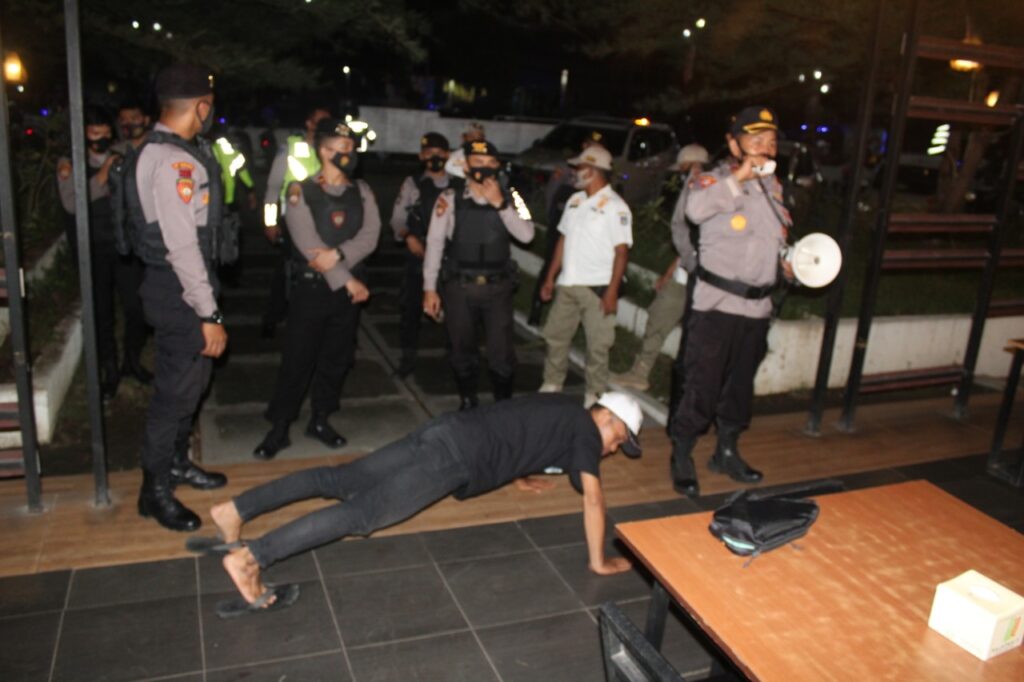 Jam Malam di Mataram Diberlakukan Lagi, Kapolresta : Ngumpul Lewati Jam 22.00 wita Kami Bubarkan ﻿