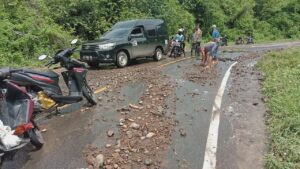 Cuaca Ekstrem, Dandim 1628/Sumbawa Barat Intruksikan Jajaran Tanggap dan Imbau Masyarakat Waspada