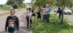 Kembalikan keasrian lingkungan dan Objek wisata, Polsek Huu lakukan Penghijauan