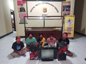Manfaatkan Rumah Sepi, Lima Pemuda Nekat Mencuri diamankan Polsek Pekat