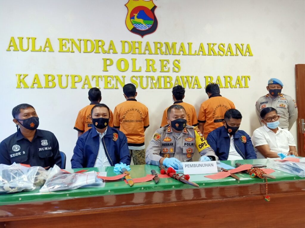 Ungkap Fakta Pembunuhan Dilakukan 4 Bersaudara, Polisi Buka Rekaman CCTV