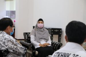 Wagub NTB Apresiasi Perjuangan dan Perjuangkan Kesejahteraan Guru Honorer