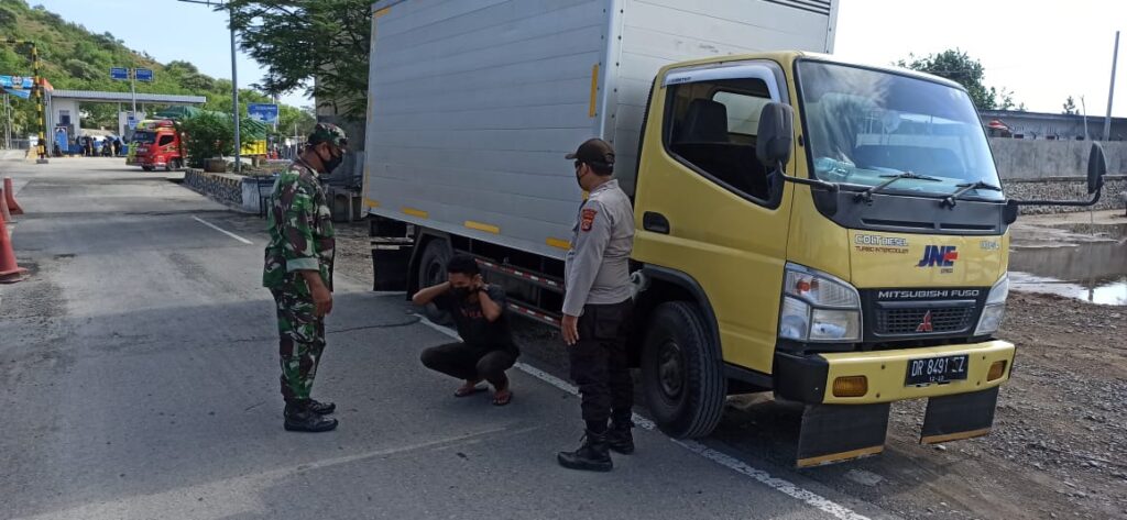 Minim Kesadaran, Polisi Akan Berikan Sanksi Tegas Pengendara Keluar Masuk Pelabuhan Poto Tano Tidak Patuhi Prokes