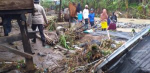 Banjir Bandang di Dompu Rusak 443 Rumah dan 36 Lainnya Hanyut, Puluhan Ekor Ternak Mati