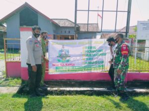 Sosialisasi Lomba Kampung Sehat Jilid II di Kecamatan Poto Tano Melalui Spanduk