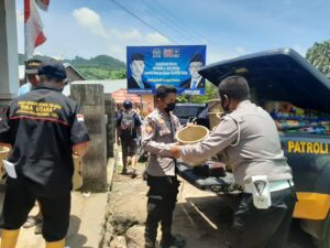 Kapolri Jenderal Listyo Sigit Prabowo Kirim Bantuan Untuk Korban Banjir Dompu