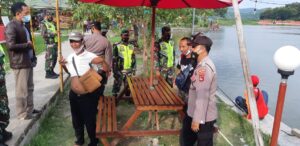 Wujudkan Kamtibmas Dan Penegakan SOP Covid -19 Koramil 01 Taliwang dan Polsek Taliwang Gelar Razia