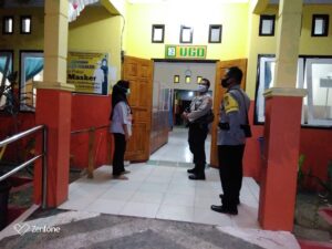 Cegah Gangguan Kamtibmas Malam Hari, Polsek Lape Gelar Patroli di Tempat Rawan