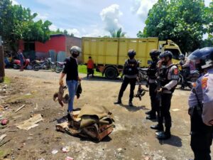 Unit Patmor Polres Bima Kota Bubarkan Judi Sabung Ayam di Tanjung