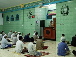 Sambang Subuh, Kapolres Sumbawa Ajak Masyarakat Jaga Kamtibmas