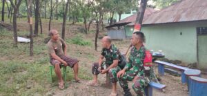 Tim Kesehatan Satgas Pamtas Yonif 742/SWY Cek Kondisi Anak-anak Pasca Sunatan Masal