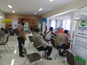 Tim Medis Bid Dokkes Polda NTB Pastikan Kesehatan Personel Polri di Sumbawa Barat