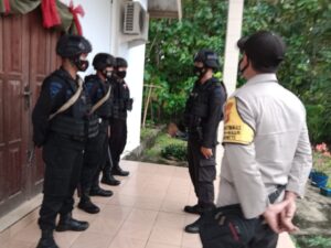 Polisi Sterilisasi Rumah Ibadah Pra Pelaksanaan Paskah