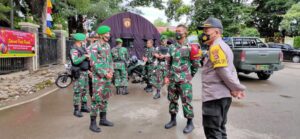 Satgas Pengaman Perbatasan RI-Timor Leste  Backup Pengamanan Perayaan Paskah di Belu