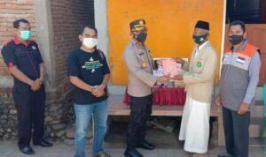 Kapolres Sumbawa Bersama Rumah Zakat Bagi Al Qur’an dan Buku Iqro