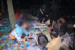 Konsumsi Tuak di Taman Tiangnam, 7 Orang Pemuda di Sumbawa Barat Diamankan
