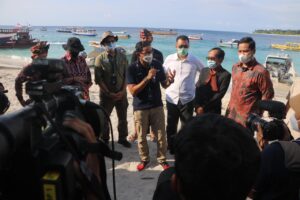 Pastikan Eksistensi Pariwisata 3 Gili, Menparekraf dan Gubernur NTB Kunjungi Gili Terawangan