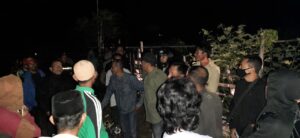 Cegah Amuk Massa, Polsek Moyo Hulu Evakuasi Satu Keluarga Di Desa Maman