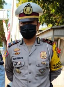 Sat Lantas Polres Lotara Pinta Masyarakat tidak lagi menggunakan mobil Bal Terbuka Untuk Muatan Orang
