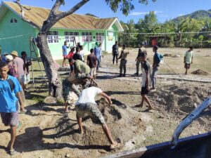 Budayakan Olahraga, Pos Salore Bersama Masyarakat Bangun Lapangan Volly