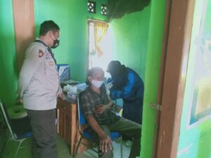 34 Lansia di Brang Rea Sumbawa Barat Mendapat Vaksin Tahap 2
