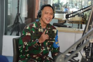 Melalui Pro 1 RRI Mataram, Danrem 162/WB Imbau Masyarakat Lawan Covid-19 Dengan Prokes dan Vaksinasi
