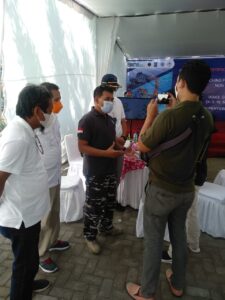 Hari Ini Pembayaran Penyebrangan Poto Tano – Kayangan Menggunakan Kartu Elektronik Mulai Diberlakukan