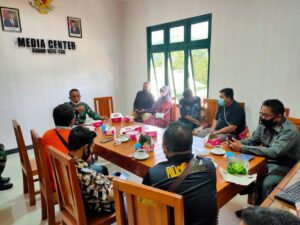 Tingkatkan Silaturahiim Dengan Insan Pers Kodim 1628/Sumbawa Barat Gelar Coffee Morning