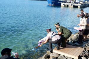 Penghormatan Untuk Para Pahlawan Jelang HUT Bhayangkara, Polres Sumbawa Gelar Upacara Tabur Bunga