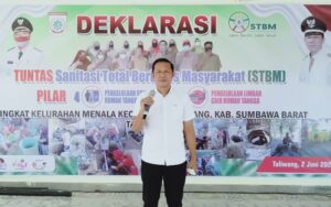 Deklarasi Tuntas STBM, ASN dan Warga Kelurahan Menala Kompak Sukseskan Pencapaian Pilar 4 dan 5