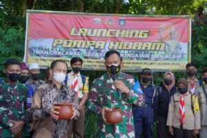 Launching Pompa Hidram, Danrem 162/WB Ingatkan Jaga Alam dan Air