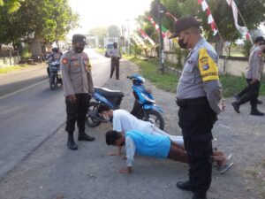 Polsek Alas Konsisten Berikan Sanksi Disiplin Bagi Yang Tidak Patuhi Prokes