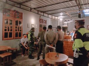 Berlakunya PPKM Mikro, TNI-POLRI Dan Pemkab Sumbawa Laksanakan Patroli Yustisi Skala Besar